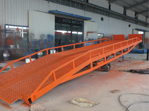 移動式登車橋 移動式登車橋