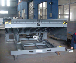 固定式登車橋 固定式登車橋